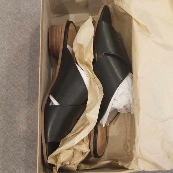 NEW Madewell Black Leather Sandals - Picture 3 of 6